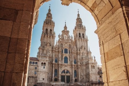 Caminho Português de Santiago: Uma Jornada de Fé e Descoberta